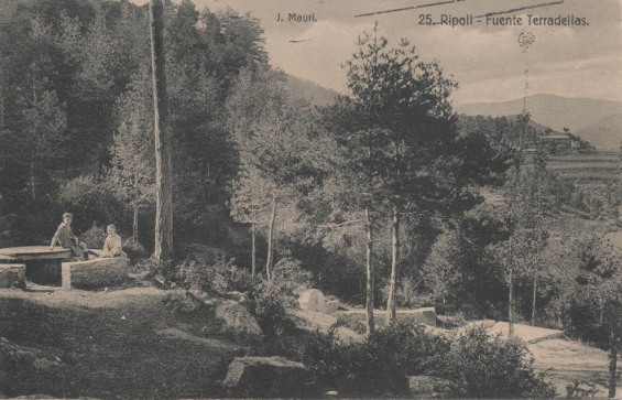 Font de Terradellas a principis del Segle XX (Ripoll)