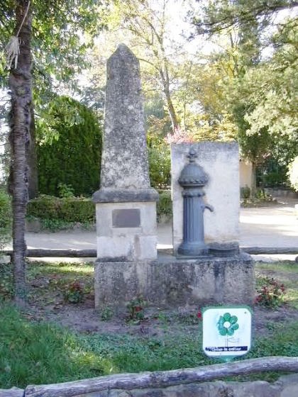 Monument a la Font