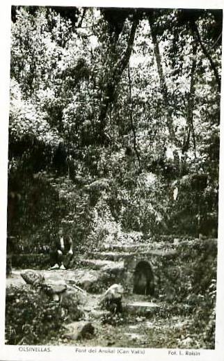 La Font de l'Aranyal, molt antiga i de llarga tradició de fer fontades