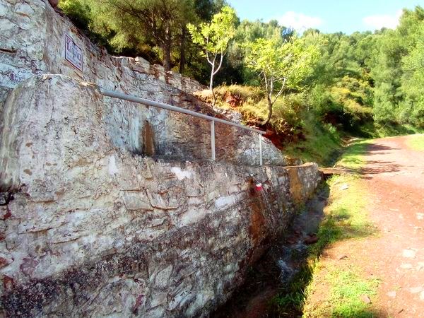 La imagen tiene un atributo ALT vacío; su nombre de archivo es d-2.jpg