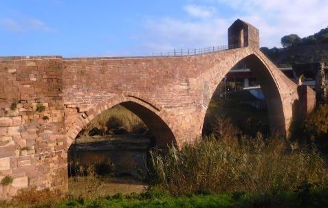 La imagen tiene un atributo ALT vacío; su nombre de archivo es pont-diable.jpg